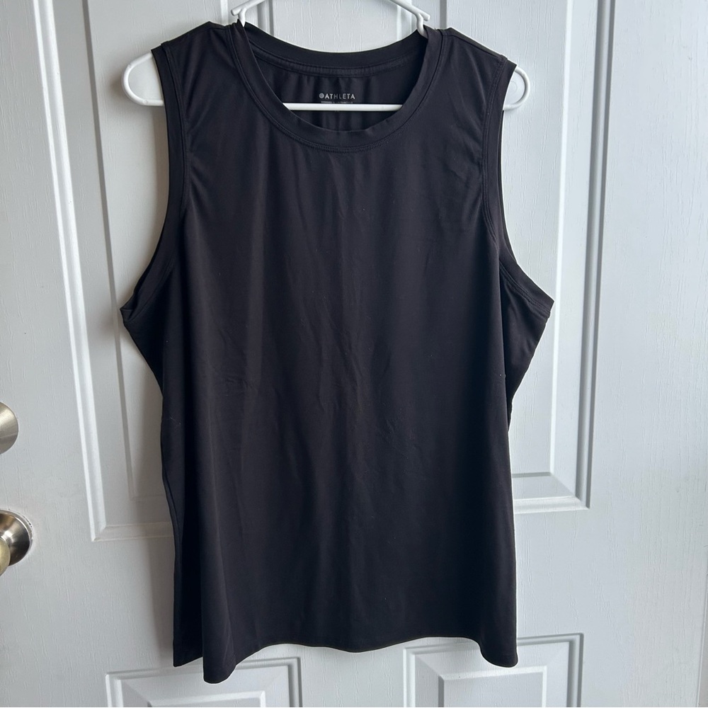 Athleta women’s sleeveless shirt tank top plus size 1X black EUC
